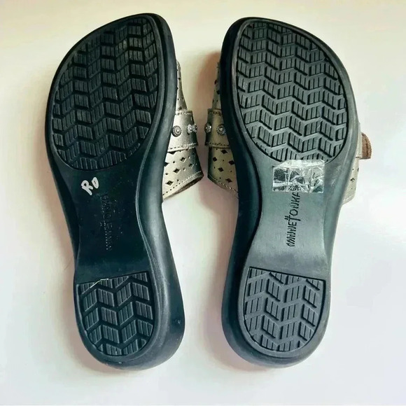 Minnetonka Metallic Leather Concho Slide Sandals - Picture 2 of 3